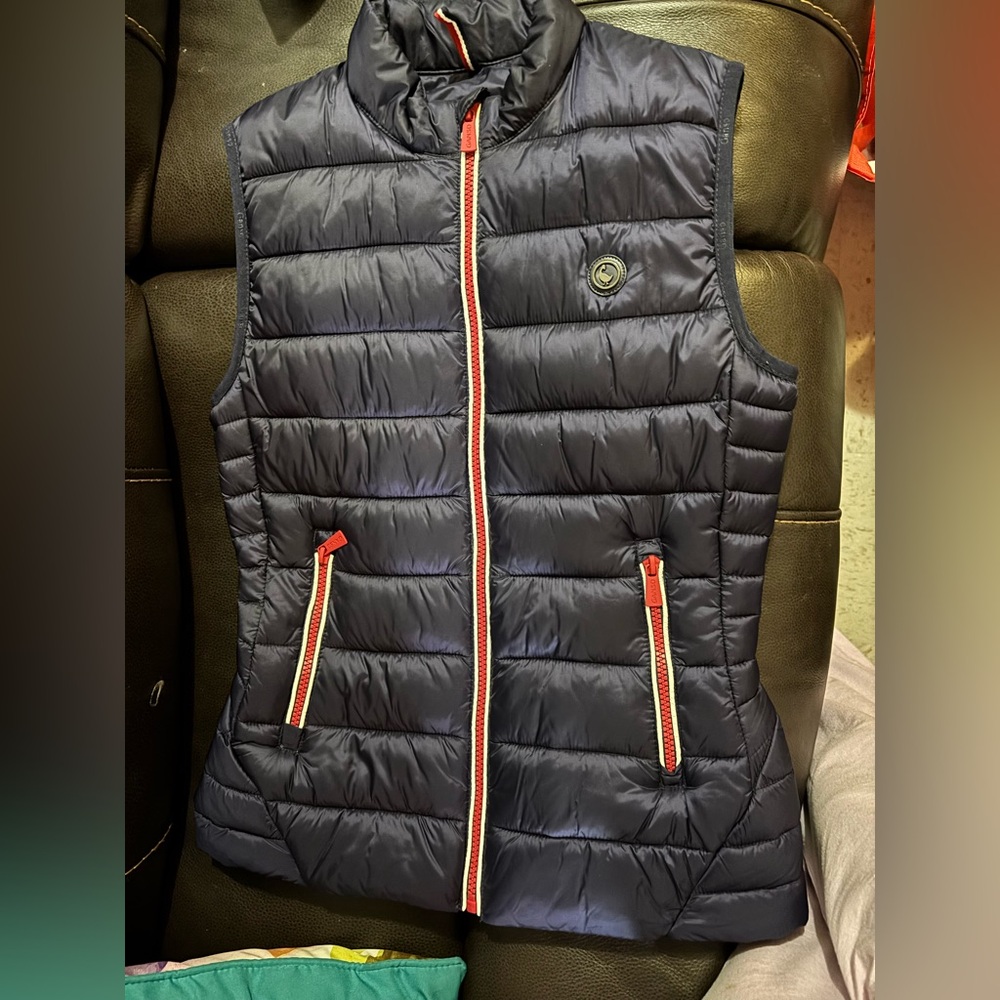 Women's Black Puffer Vest